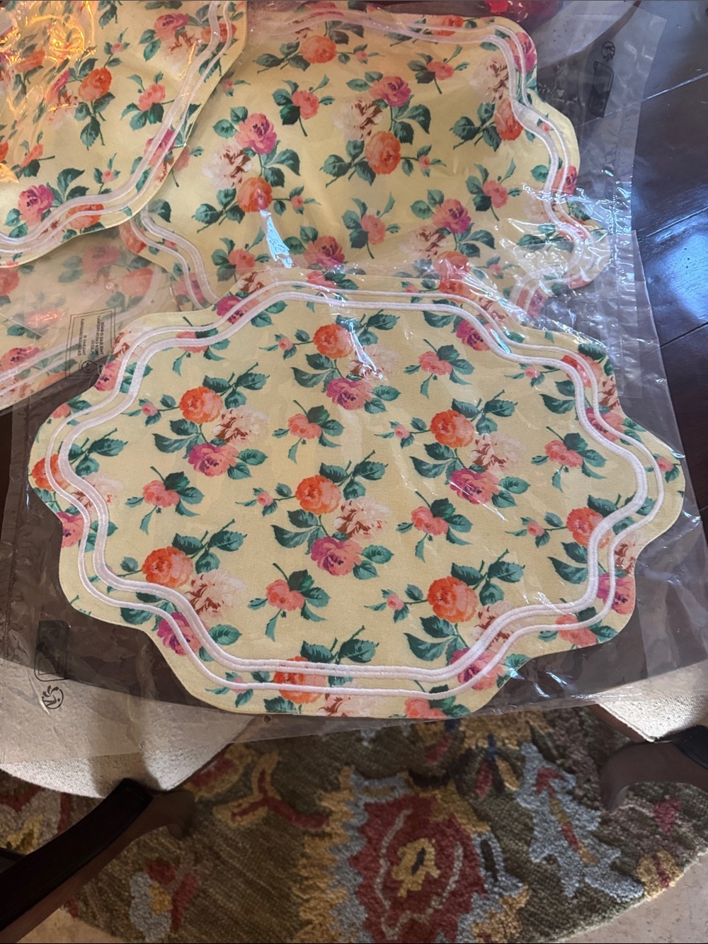 Anthropologie (4) Placemats & (4) Napkins - Picture 5 of 7